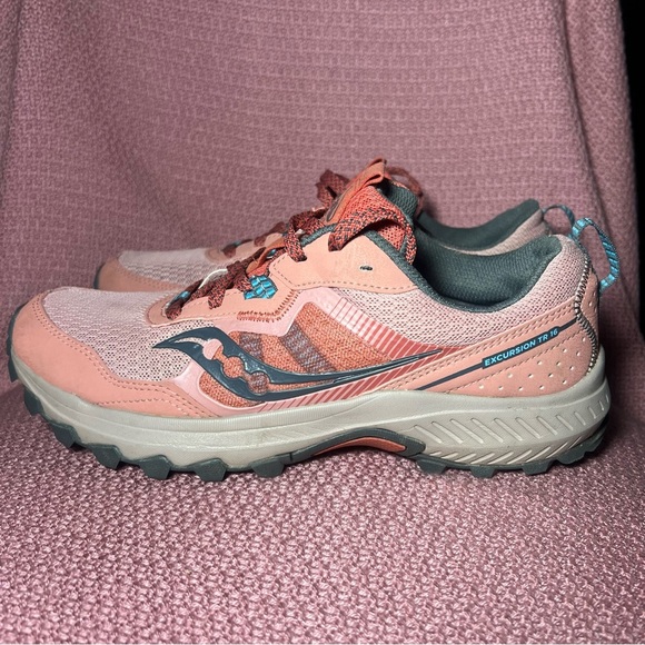 Saucony Excursion TR16 Trail Running Shoe - Women's size 9 - Picture 2 of 9